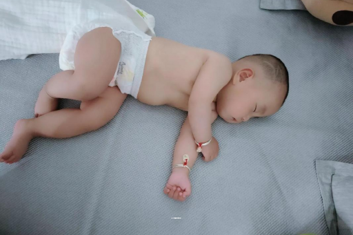 锦州宝宝发烧可以喝牛奶吗